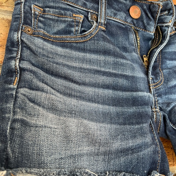 American Eagle Outfitters Blue Jean Shorts - Picture 3 of 11
